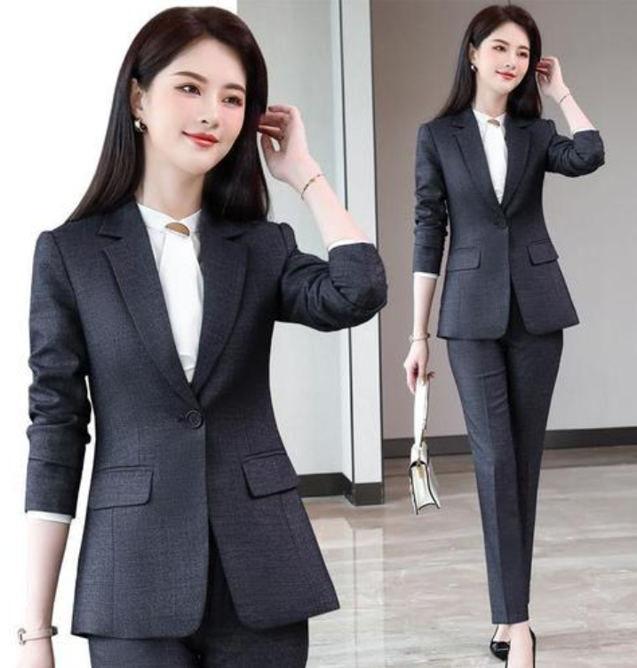 穿西裝配短裙，擋不住少女身材