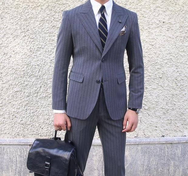 制作西服的面料有哪些主要類型？